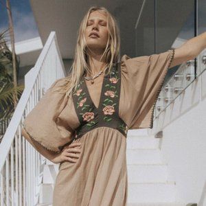 NWT Chasing Unicorns Against the Wind Embroidered Maxi Dress Sz XS